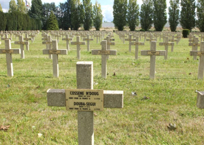 Cossene N'Doug et Douba Segui, deux des tirailleurs décédés à Bricy, lors du bombardement de la base aérienne en février 1944